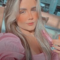 Amora_sweet webcam model