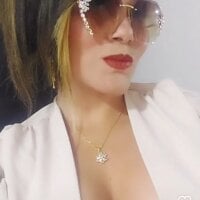 Cristalsexyhot25 webcam