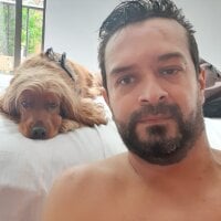 Camilo_Uribe28's Offline Chat Room