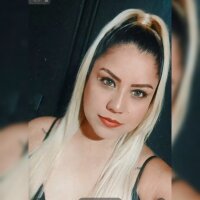 SalomeLoveu's Offline Chat Room