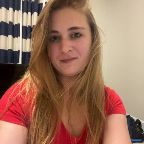 nataliesquirts4216 live cam profile