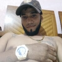 xxxsexosexo's Offline Chat Room