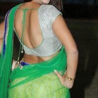 DESI_COUPLE95's Avatar Pic