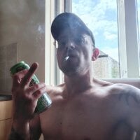 squirtonmyfacehants' Avatar Pic