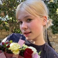 Slika avatara modela Lulu_Di