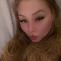 ChloexUK webcam