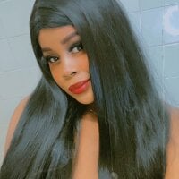 the-brunette-adara-hanabr webcam model