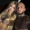 dragoandanastasia's Offline Chat Room