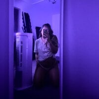 MissCherryyxox webcam model