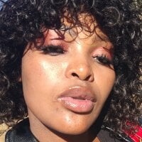 wet_Lips_x_x webcam