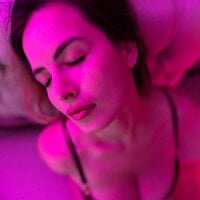 Rai_Raisa fully nude on webcam for live porn video chat
