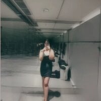 daisy_01_01_27 webcam model