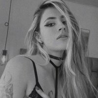Sweet_abigaill fully nude on webcam for live porn video chat