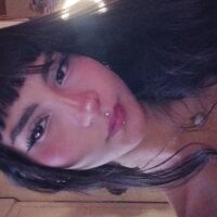 nahomi_gyal webcam model