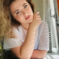 AliseShyness