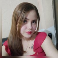 luciana_candy_cam's Offline Chat Room
