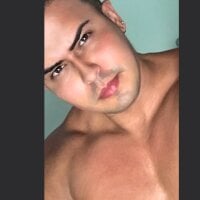 leandro477 webcam model