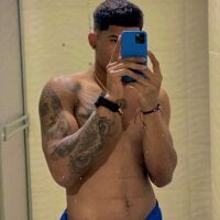 -JohnnySinss-'s Avatar Pic