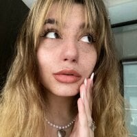 Rubi_Flower Adlı Modelin Çevrimdışı Sohbet Odası