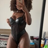 blackfoxxy_'s Profile Pic