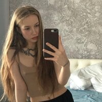 shymaryjanee Adlı Modelin Çevrimdışı Sohbet Odası