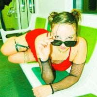 hotbabygirl____'s Offline Chat Room