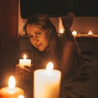 ElinaMays' Offline Chat Room