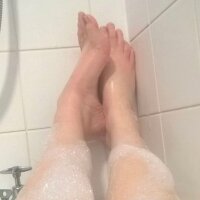 Miss_Alexis_'s Offline Chat Room