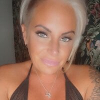 Big-Tits69's Avatar Pic