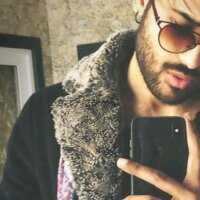 PlayfulDifference3's Offline Chat Room