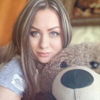 Adriana_Kitty webcam model