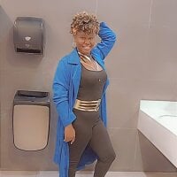 Ava_001