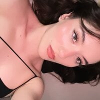 Sarah_millerr_ model avatar
