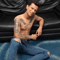 Christopher_Leens Adlı Modelin Çevrimdışı Sohbet Odası