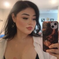 lunamami70 webcam model