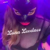 Model luna_love_lace