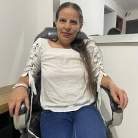 Milf_karlye webcam