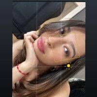 Noaah25_ webcam model