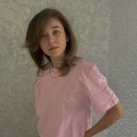 MiaVazovskii offline chatrum