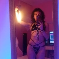 LadyWawy webcam model