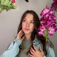 HattieManne webcam model