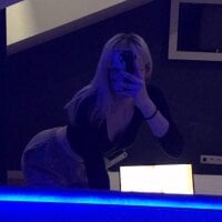 darling-michelle's Offline Chat Room