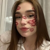 Bellamary_swan's Offline Chat Room