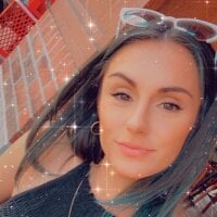 leiahoney's Offline Chat Room