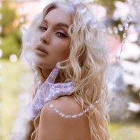 Lynna_Sparks