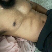 MuyCalienteLive's Offline Chat Room