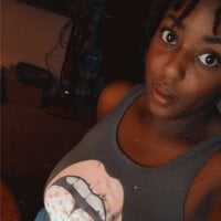 lovelynakedcoco's Offline Chat Room