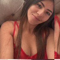 Andrea_19blonde webcam model