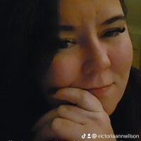 Viola_SassyX's Avatar Pic