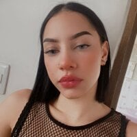 chloe_millerrrr's Offline Chat Room